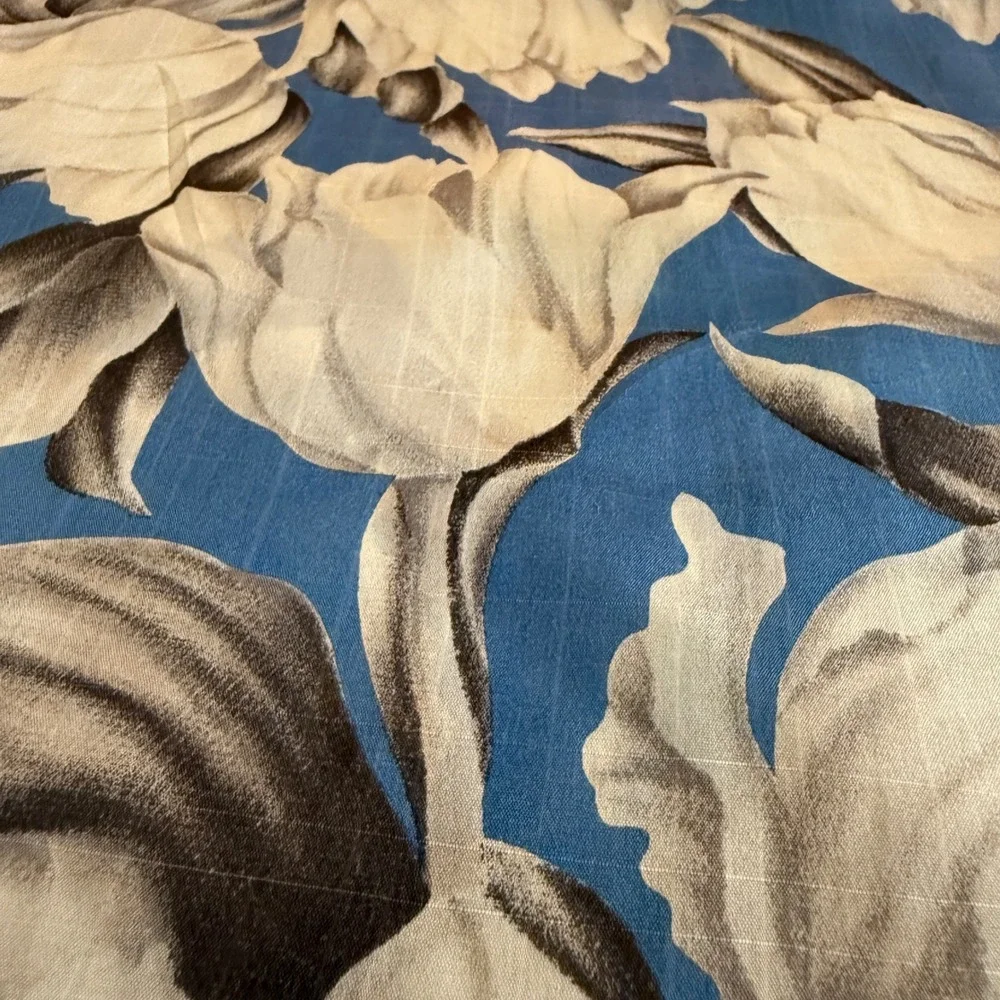 Adrienne Vittadini floral‎ scarf botanical print 26in square blue ivory